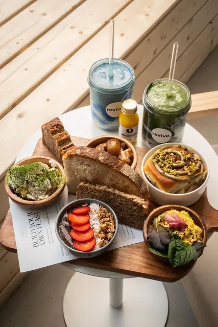 Auch gesunde Brunch-Optionen bietet man an. | Foto: Vinh-Phuoc Nguyen