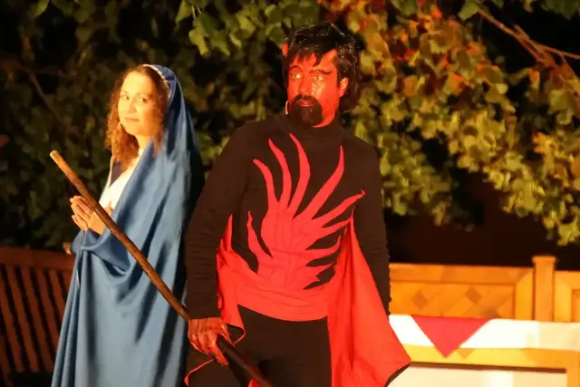 Bürgermeister Gerald Klaushofer in der Rolle als Teufel.