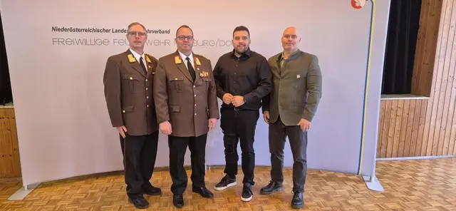 Für die Wahl des Feuerwehrkommandanten wurden mehrere Wahlvorschläge auf Christian Edlinger abgegeben.  | Foto: FF Hainburg/BFKDO Bruck