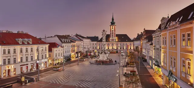 St. Pölten zeigt sich als Stadt der Gegensätze: pulsierendes Zentrum und ruhige Naturoasen liegen hier nur wenige Minuten auseinander. | Foto: Michael Liebert