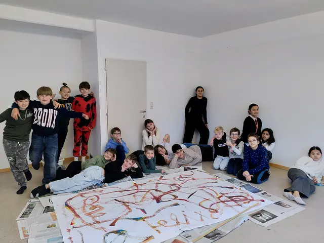 Erstklässler haben dieses Plakat gestaltet.  | Foto: MS 2 Ried