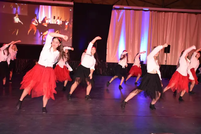 Abenteuerliche Choreografie zu „Pirates of the Sea“. | Foto: Alexandra Goll