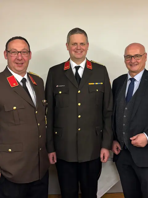 FF Furth - v.li.n.re.: Kommandant-Stv. Ronald Hilger, Kommandant Thomas Scheibenpflug und Bürgermeister Wolfgang Übl | Foto: Marktgemeinde Furth bei Göttweig