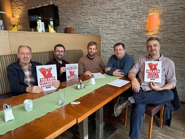 Franz Rosenblattl, Jürgen Klösch, Alexander Melinz, Mario Zver und Sebastian Pichler bei der Pressekonferenz in Mürzzuschlag. | Foto: KPÖ