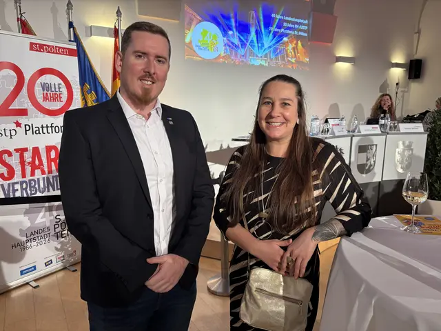 Michael Steiner und Monika Taboga (AMS St. Pölten) waren ebenfalls beim Wirtschaftsempfang dabei. | Foto: Tanja Handlfinger