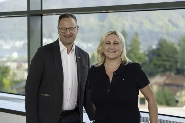 Martin Ettinger (Obmann WKO Gmunden), Sigrid Schuster (Leiterin WKO Gmunden). | Foto: Lukas Kirschbichler