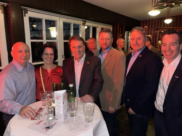 Kurt und Sigrid Neusser Sigrid, WKNÖ-Präsident Wolfgang Ecker, Bürgermeister Paul Porteder und Michael Cech, WKNÖ-Außenstellenobmann Andreas Kirnberger | Foto: Lauren Fahrenberger / MeinBezirk