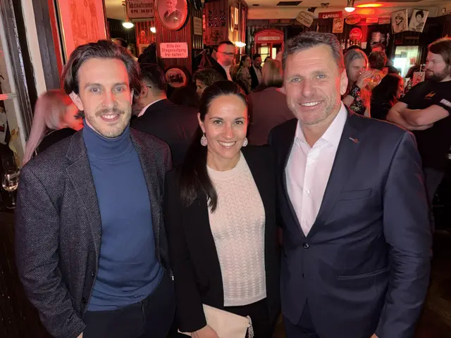 Jürgen Sykora mit Anja und Claus Rechberger | Foto: Lauren Fahrenberger / MeinBezirk