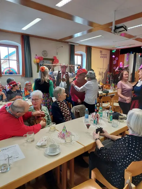 Die Senioren verbrachten eine schöne Zeit miteinander. | Foto: Haas