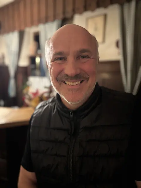 Niki Neunteufel vom Nikodemus | Foto: Lauren Fahrenberger / MeinBezirk