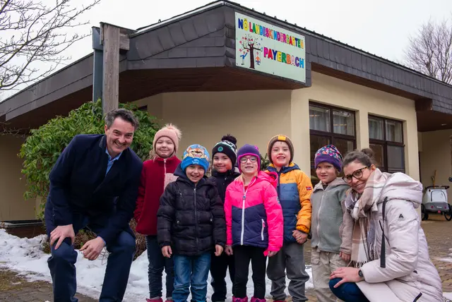 Payerbach profitiert von der Kindergarten-Initiative. Ein neuer Kindergarten für bis zu 100 Kinder ist in Bau. Und der Termin für den Umzug im Herbst dieses Jahres ist auch schon fix. | Foto: Santrucek
