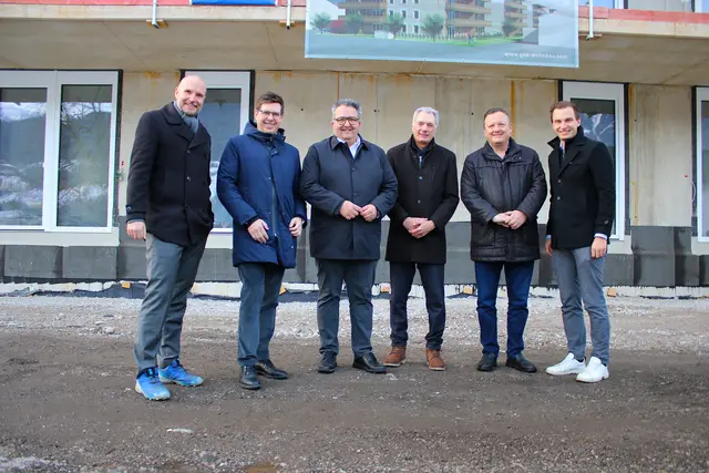 GHS-Vorstand Martin Mimm, Vbgm. Michael Reindl, NR Klaus Mair, GHS-Vorstand Dietmar Waldeck, Bgm. Karl-Josef Schubert und Bezirkskrankenhaus Schwaz GF Andreas Hoppichler | Foto: walpoth