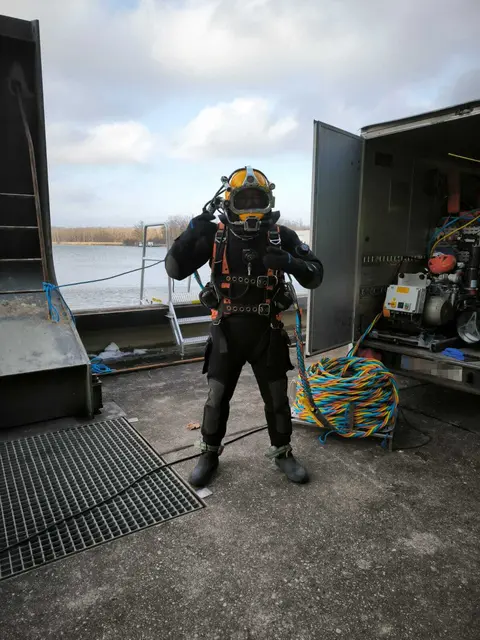 Taucher waren im Wasserkraftwerk Greifenstein im Einsatz. | Foto: Victoria Edlinger