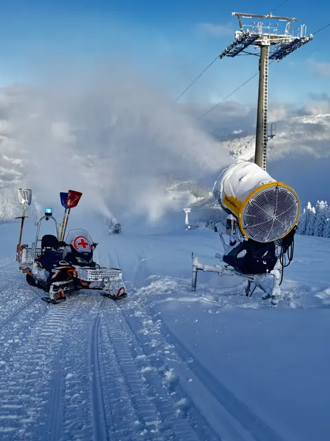 In warmen Wintern komme es dann aber auf die Anzahl der Schneekanonen und die zur Verfügung stehende Pumpleistung an | Foto: Snow Space Salzburg/Fabian Guggenbichler