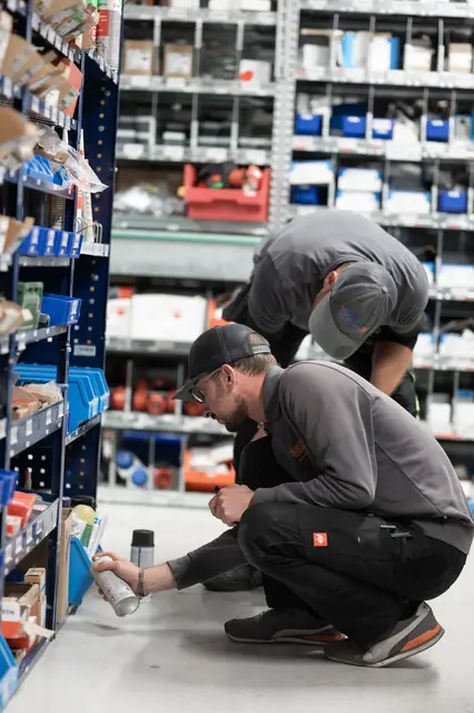 Wer eine Lehre absolviert, lernt und erlebt jeden Tag Neues.  | Foto: Elektro Wenger GmbH
