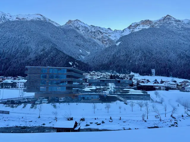 Der Bildungscampus in Neustift sorgte bereits vor seiner Errichtung für viele Diskussionen und könnte jetzt neuerlich zum Politikum werden. | Foto: Kainz