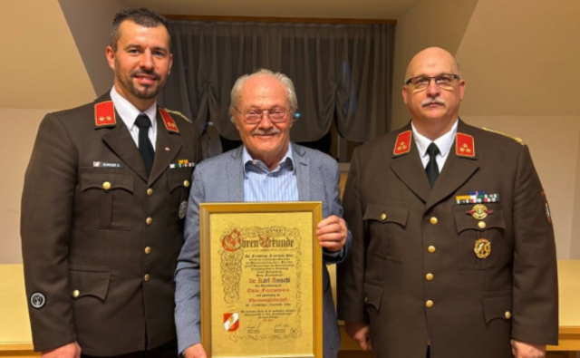 Im Jahr 2024 verlieh die FF Piber Karl Amschl eine Ehrenurkunde. | Foto: FF Piber