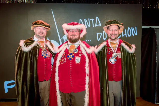Lenken die Geschicke der Faschingsgilde: Obmann Maximilian Elleberger-Märker, Obmann-Stv. Christian Schmied – Dietrich II. Freiherr von Kraig zu Frauenstein und Obmann-Stv. Jürgen Bergmeister-Zitter.