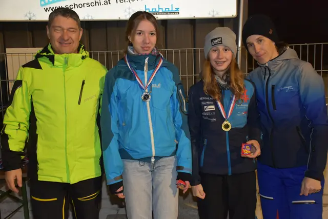 Paulkine Steiner und Valerie Palmetshofer.  | Foto: Zinterhof