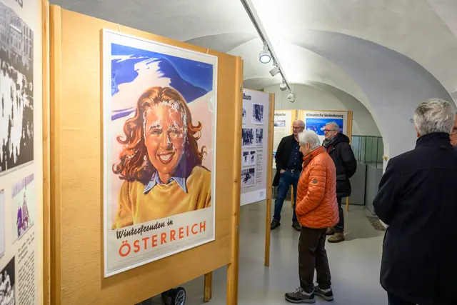 Auch alte Werbeplakate gibt es zu sehen | Foto: Simlinger