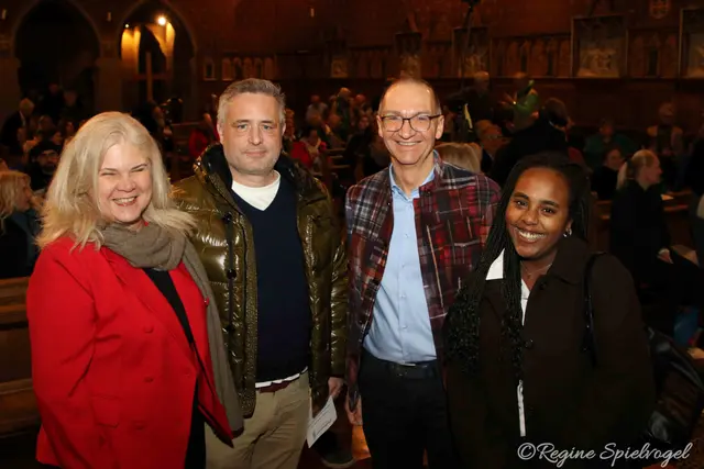 GR Sabine Puschnig-Berghofer mit GR Mag. Clemens Gruber, StR Klaus Jenschik und Elini Puschnig.
