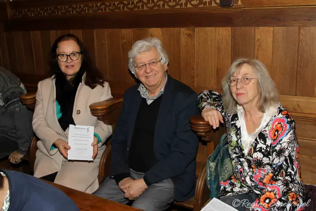 Ließen sich das Konzert nicht entgehen: Vizebürgermeisterin Ingrid Burtscher mit StR Rudolf Mlinar und Gattin Elisabeth.