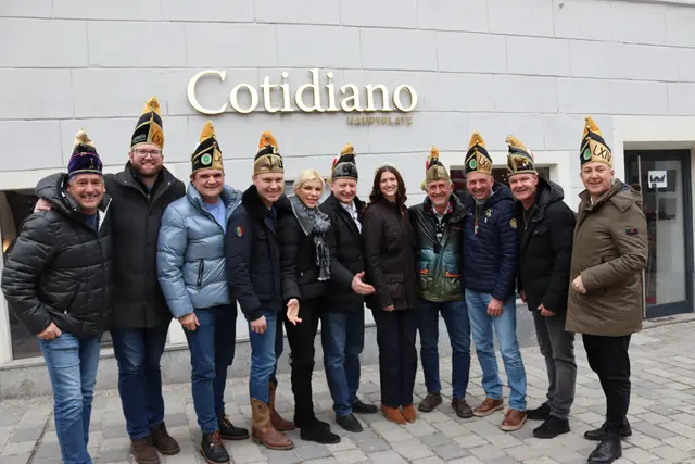 Treffpunkt war ab 10 Uhr im Cotidiano in Villach. Danach ging es in die Stadthalle Villach. | Foto: MeinBezirk/Chiara Kresse