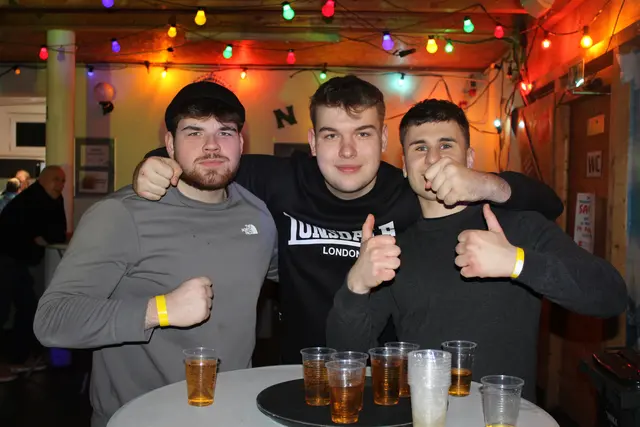 (v.l.n.r) Marco, Lukas und Erik freuten sich auf einen gelassenen Abend bei der Apres Ski Party des NSC. 