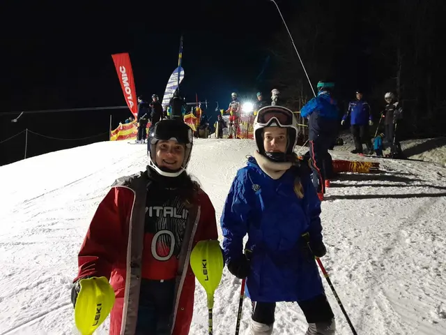 Silvia (li.) und Laura Hirner zeigten auf der Forsteralm in einem starken Starterfeld ihr Skitalent und wurden mit guten Platzierungen belohnt.
 | Foto: WSG/Werner Harreither