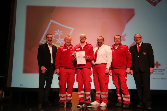 Dank und Anerkennung für Club7-Arbeit erging hochverdient an Mario Brettbacher. | Foto: RK St. Georgen/G. Eckhart Herbe
