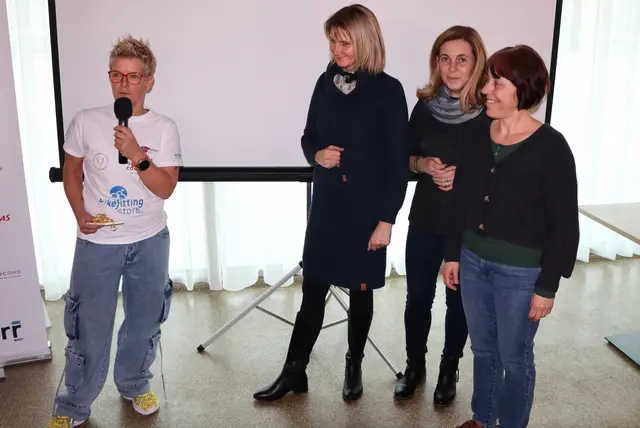 Das Mosaik-Team Gisela Kerschbaumer, Brigitta Legath, Ingrid Lourenco (v.l.) | Foto: Gerhard Langmann