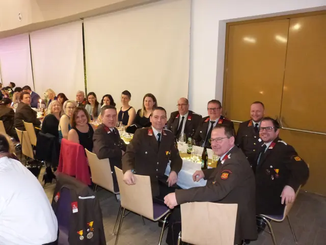 Festlicher Auftakt: Feuerwehrkommandant HBI Ing. Andreas Reumann MSc begrüßte die Ballgäste beim traditionellen Feuerwehrball in Deutschkreutz. | Foto: Vanessa Wittmann