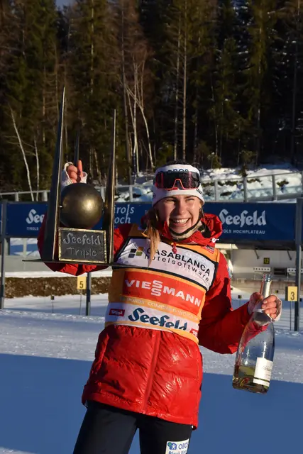 Ida Marie Hagen verdiente sich mit bärenstarken Leistungen vor knapp 10.000 Fans ihre erste Triple-Trophäe.  | Foto: Georg Larcher