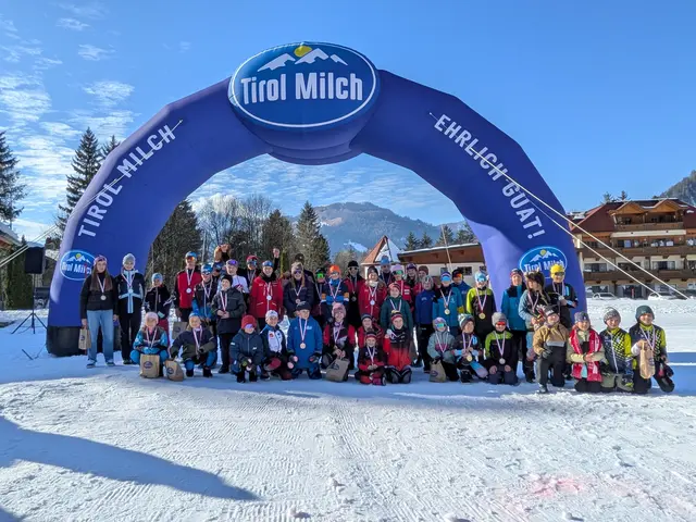 Die strahlenden Medaillengewinner beim Biathlon Regional-Austriacup und Tirol Milch Cup im Langlauf-Zentrum am Lärchenhof 