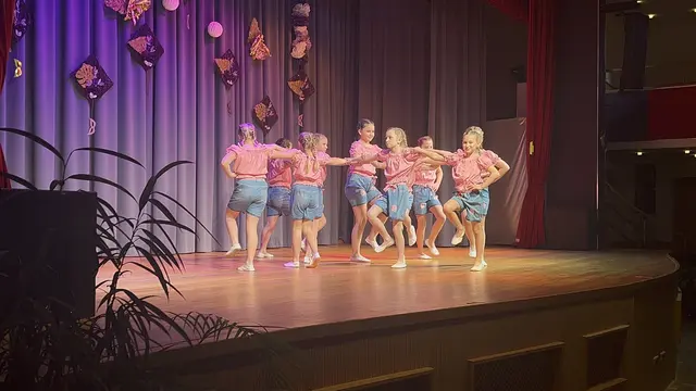 Nach dem Einzug der Kindergarde (Sportunion Neudörfl – Sektion Gymnastik) folgte die feierliche Eröffnung. | Foto: Alejandra Ortiz