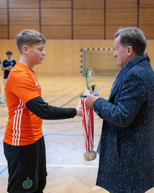 TFV Präsident Sepp Geisler bei der Siegerehrung | Foto: TFV / Daniel Schönherr
