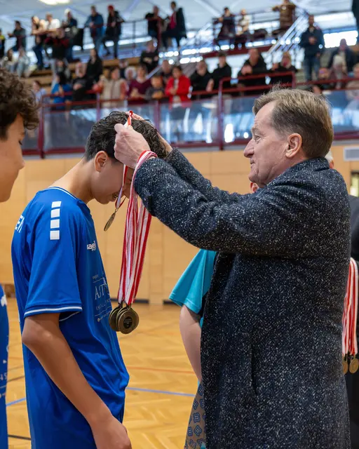 TFV Präsident Sepp Geisler bei der Siegerehrung | Foto: TFV / Daniel Schönherr