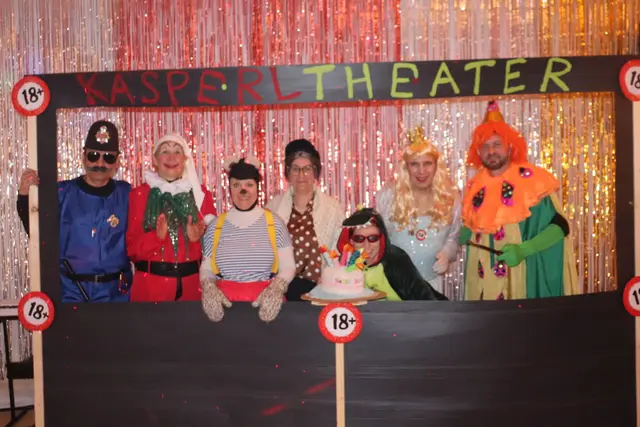 Die Veranstalter der Volkspartei Forchtenstein zeigten sich mit dem Zuspruch und der Qualität der Masken sehr zufrieden. | Foto: Alejandra Ortiz