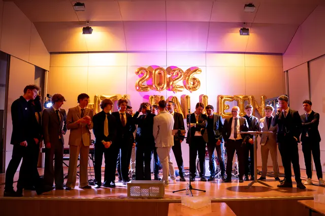 Die Abteilungen Wirtschaftsingenieurwesen – Betriebsinformatik sowie Wirtschaftsingenieurwesen – Maschinenbau luden zu einer unvergesslichen Ballnacht ein. | Foto: Samir Ikhlef