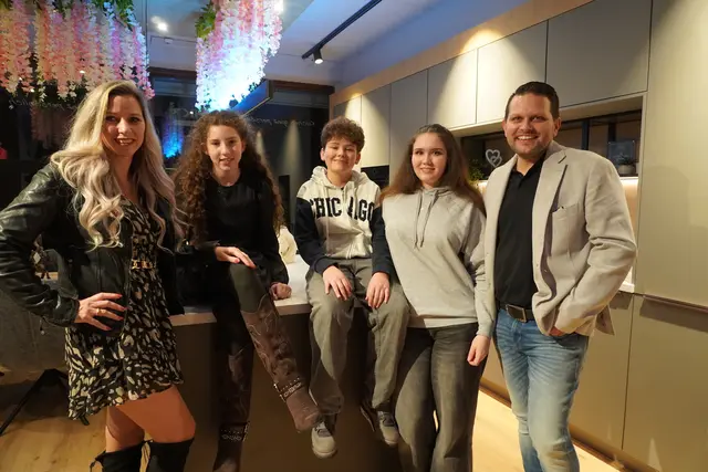 Michael Schütz und seine Familie dürfen sich über eine erfolgreiche Hausmesse freuen. | Foto: Jennifer Flechl / MeinBezirk