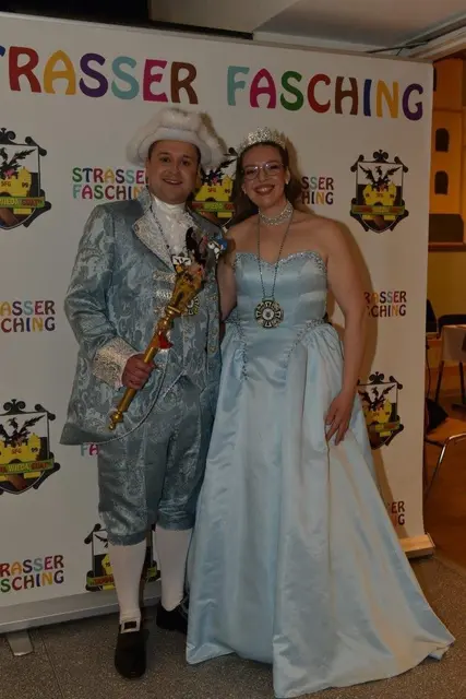 Ohne das Prinzenpaar Johannes Klapsch und Julia Ritter geht bei den Faschingssitzungen in Straß gar nichts. | Foto: SFG