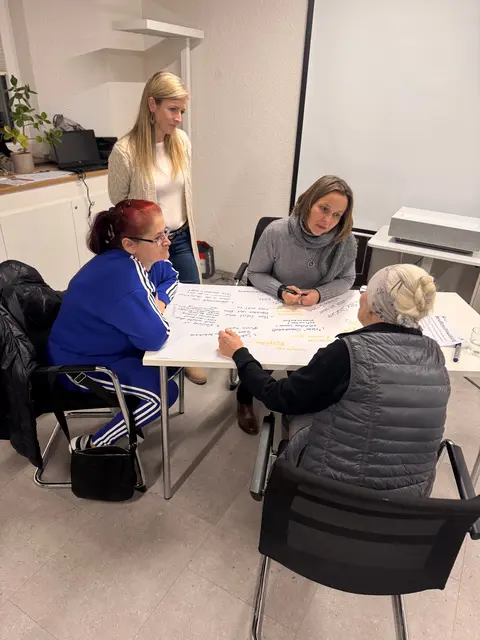 Bei der 1. IdeenWerkstatt in Windischgarsten sammelten engagierte Frauen zahlreiche Ideen, wie das Leben am Land für Frauen erleichtert und zukunftsfit gestaltet werden kann. | Foto: Frauenstiftung Steyr