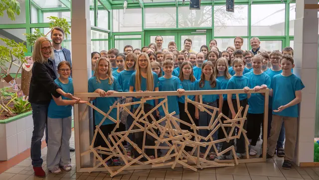 Dieses Kunstwerk soll künftig die Musikmittelschule Neufelden schmücken. | Foto: Ascendor GmbH