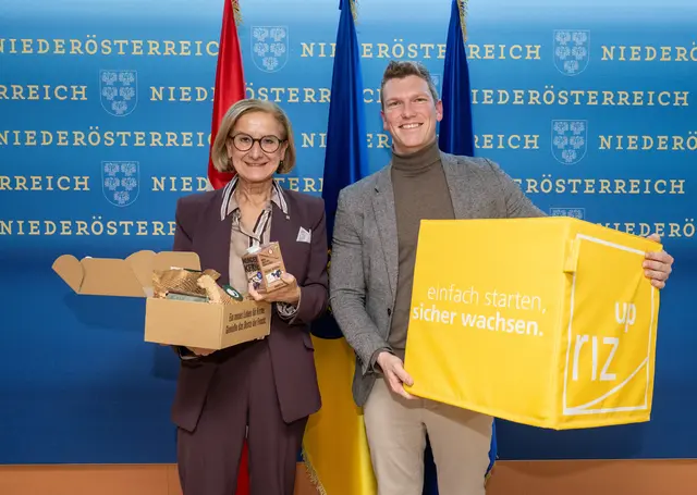Landeshauptfrau Johanna Mikl-Leitner mit KernTec Geschäftsführer Michael Beitl. | Foto: NLK Burchhart