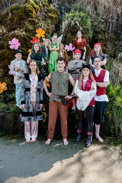 Das Jugendensemble des Gugg Braunau. Für viele hieß es nach "Peter Pan" erst einmal Abschied nehmen von der Bühne. | Foto: Gugg/Manuela Fuchs