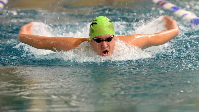 Felix Maresch überraschte mit starken neuen persönlichen Bestzeiten und schwamm sich erstmals über 100 m Freistil und 100 m Rücken zu zwei Nachwuchs-Staatslimits.  | Foto: Manfred Hirsch