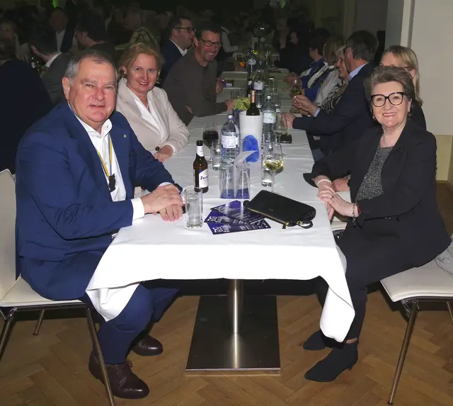 Am Ehrentisch:
links: LtgAbg &amp; StR Franz Dibhobl
rechts: VzBgm Erika Buchinger