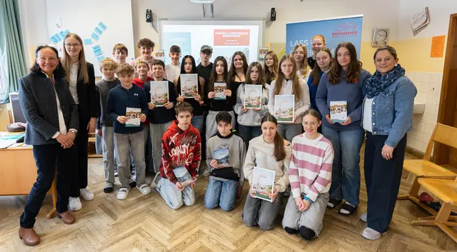 Schüler der Mittelschule Radenthein erhielten durch die Karriere-Talks mit Unternehmern und Lehrlingen praxisnahe Einblicke. | Foto: Manuela Wilpernig