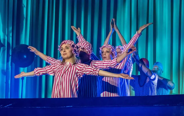 Die Synchromschwimmer vom Eulenballett