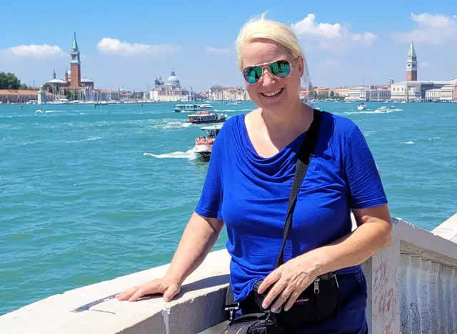 Manuela Eibensteiner aus Freistadt vor der Kulisse von Venedig. | Foto: Eibensteiner